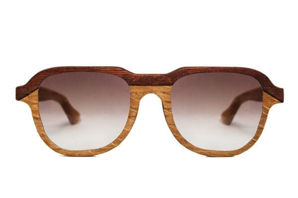 Êta wooden frames with hand-polished finish