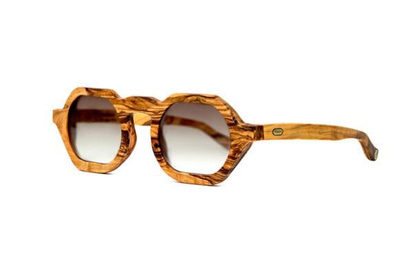 Picual wooden frames with hand-polished finish